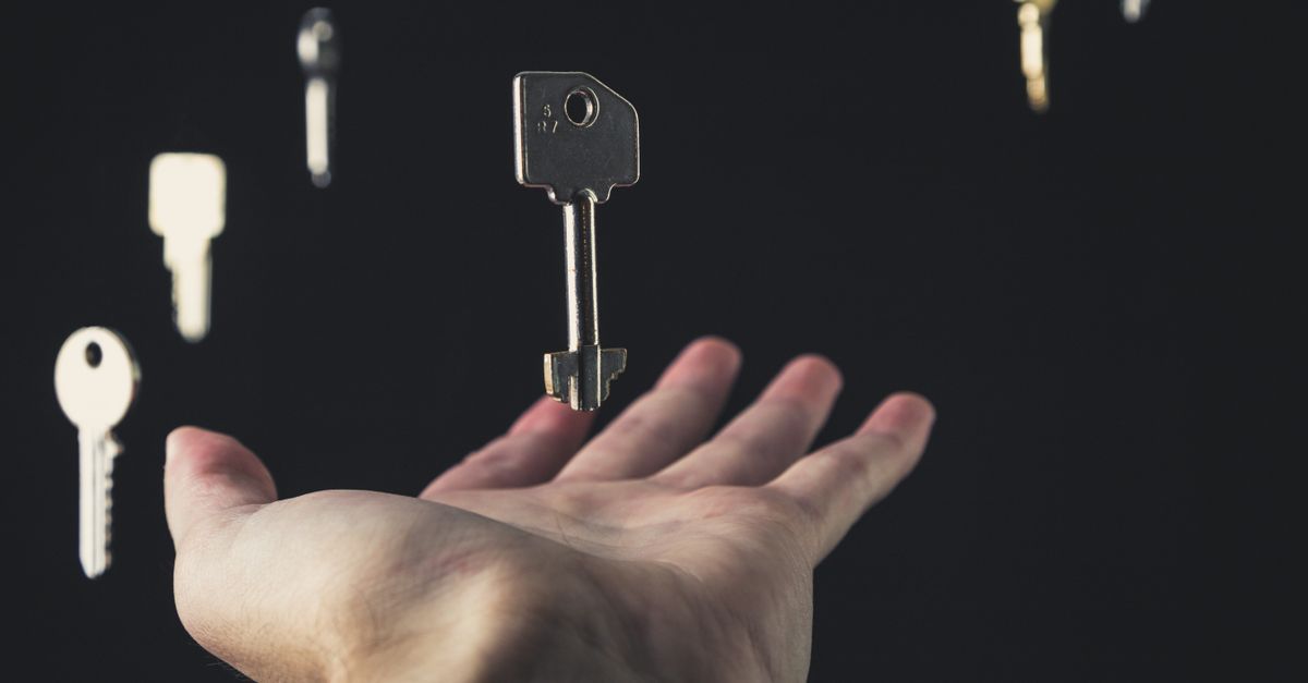 locksmith shop keys — מנעולן בפתח תקווה